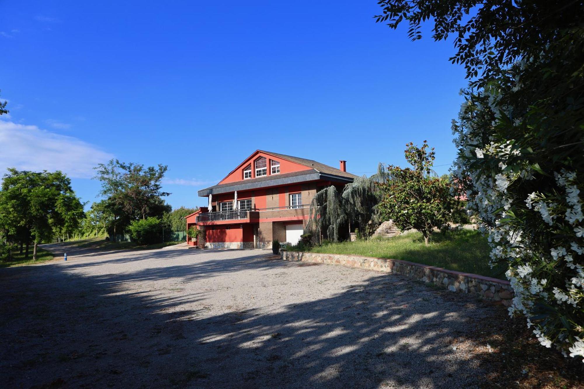 El Cedre Blau Vivienda Con Piscina En Granollers Villa Exteriör bild